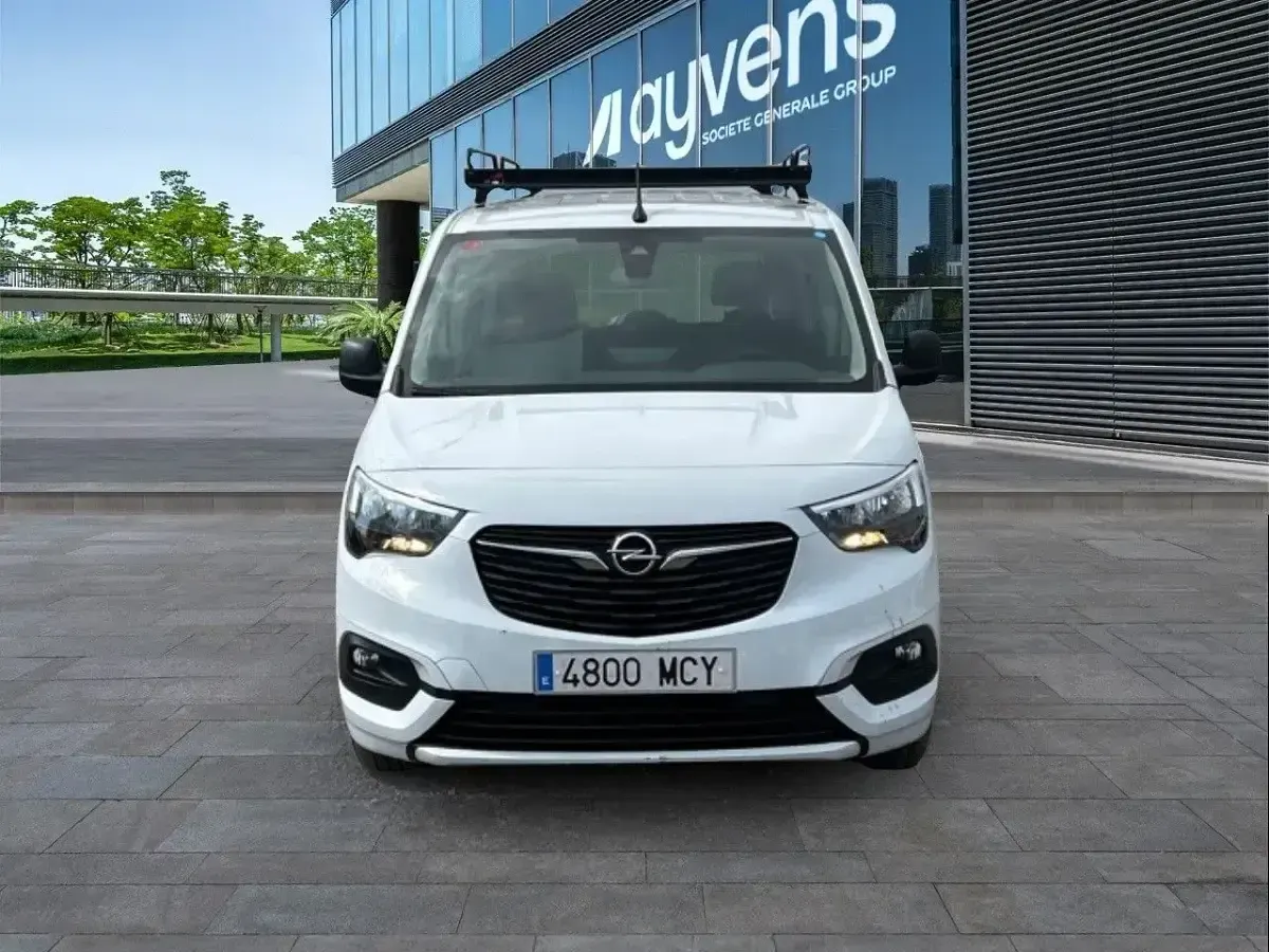 Usado Opel Combo Business Edition 102 CV (75 kW) 2022 Blanco Monovolumen