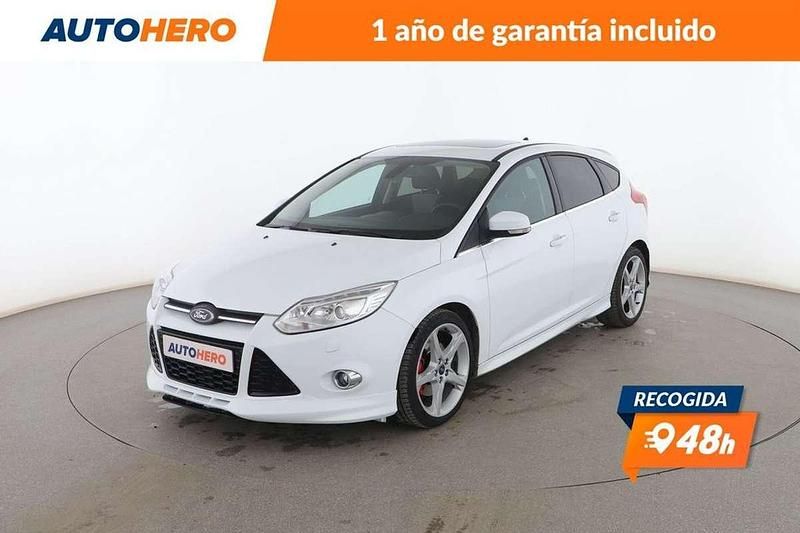 Blanco Usado 2013 Ford Focus Sport Berlina | 10.599 € - Imagen 1/3