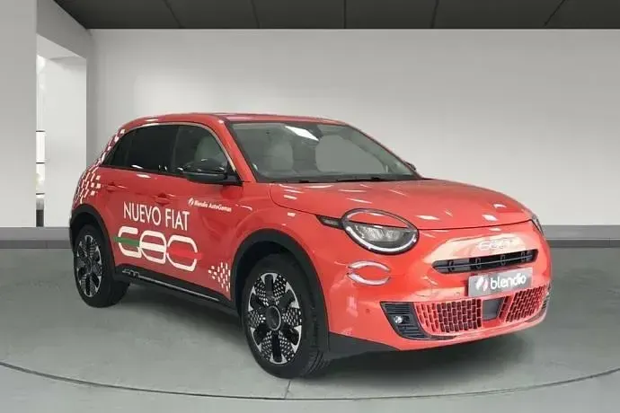 Usado Fiat 600 La Prima 116 kW (158 CV) 2025 Naranja Berlina