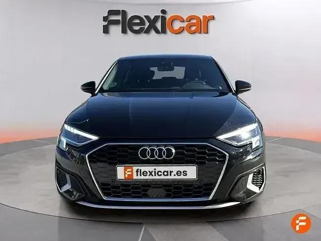 Usado Audi A3 116 HP (85 kW) 2023 Preto Sedan