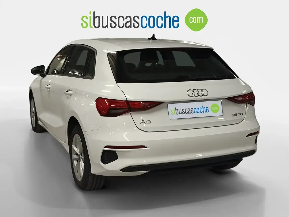 Usado Audi A3 150 CV (110 kW) 2023 Blanco Berlina
