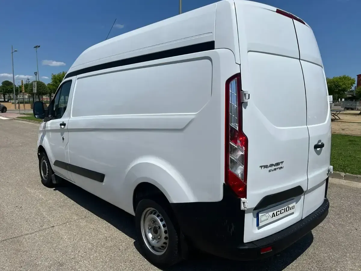 Usado Ford Transit Custom Ambiente 130 CV (95 kW) 2021 Blanco Van