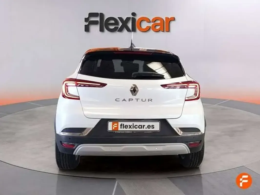 Usado Renault Captur Intens 140 CV (102 kW) 2022 Blanco SUV