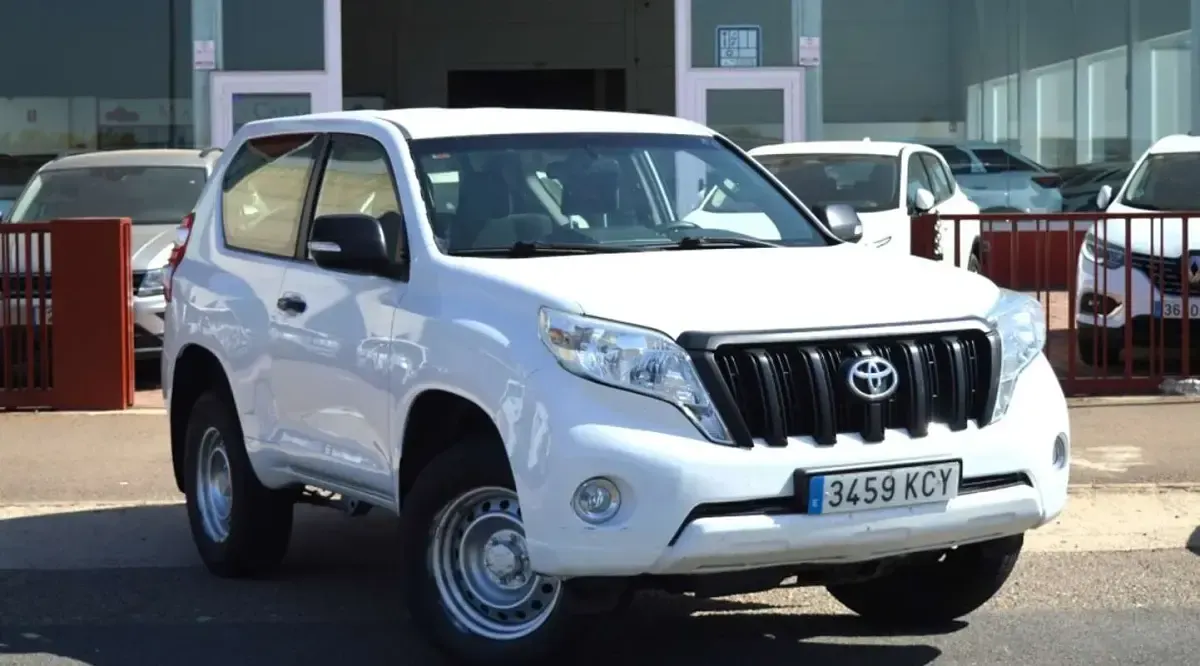 Begagnad Toyota Land Cruiser 177 HK (130 kW) 2017 Vit SUV