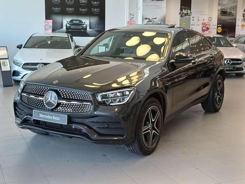 Usado Mercedes GLC220 194 CV (142 kW) 2022 Negro Coupe