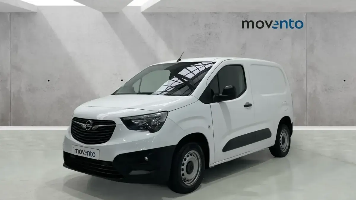 Usado Opel Combo S 102 CV (75 kW) 2021 Azul Monovolumen