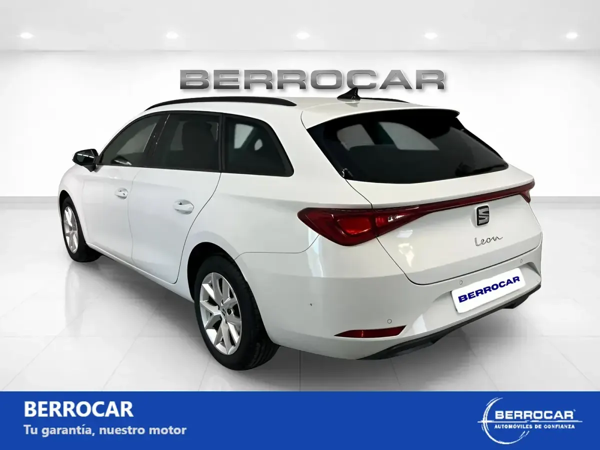Usado Seat Leon Style 116 CV (85 kW) 2025 Blanco