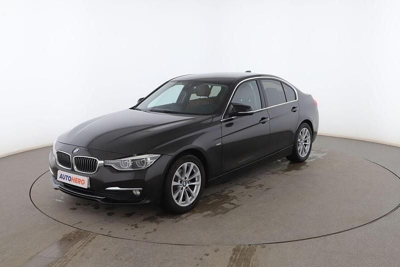 Usado BMW 318 Luxury Line 150 CV (110 kW) 2016 Gris Berlina