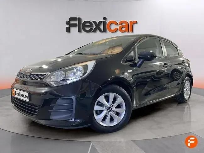 Usado Kia Rio 84 CV (61 kW) 2017 Negro