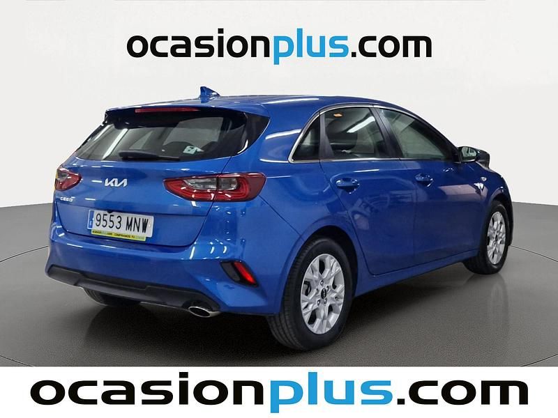 Usado Kia Ceed 120 CV (88 kW) 2024 Azul Utilitario