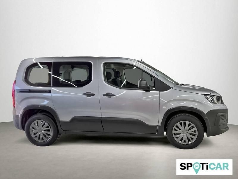 Usado Peugeot Rifter Active 100 kW (136 CV) 2023 Gris Monovolumen