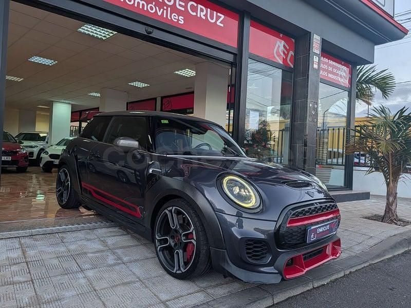Usado Mini John Cooper Works 306 CV (225 kW) 2020 Gris / plata Utilitario