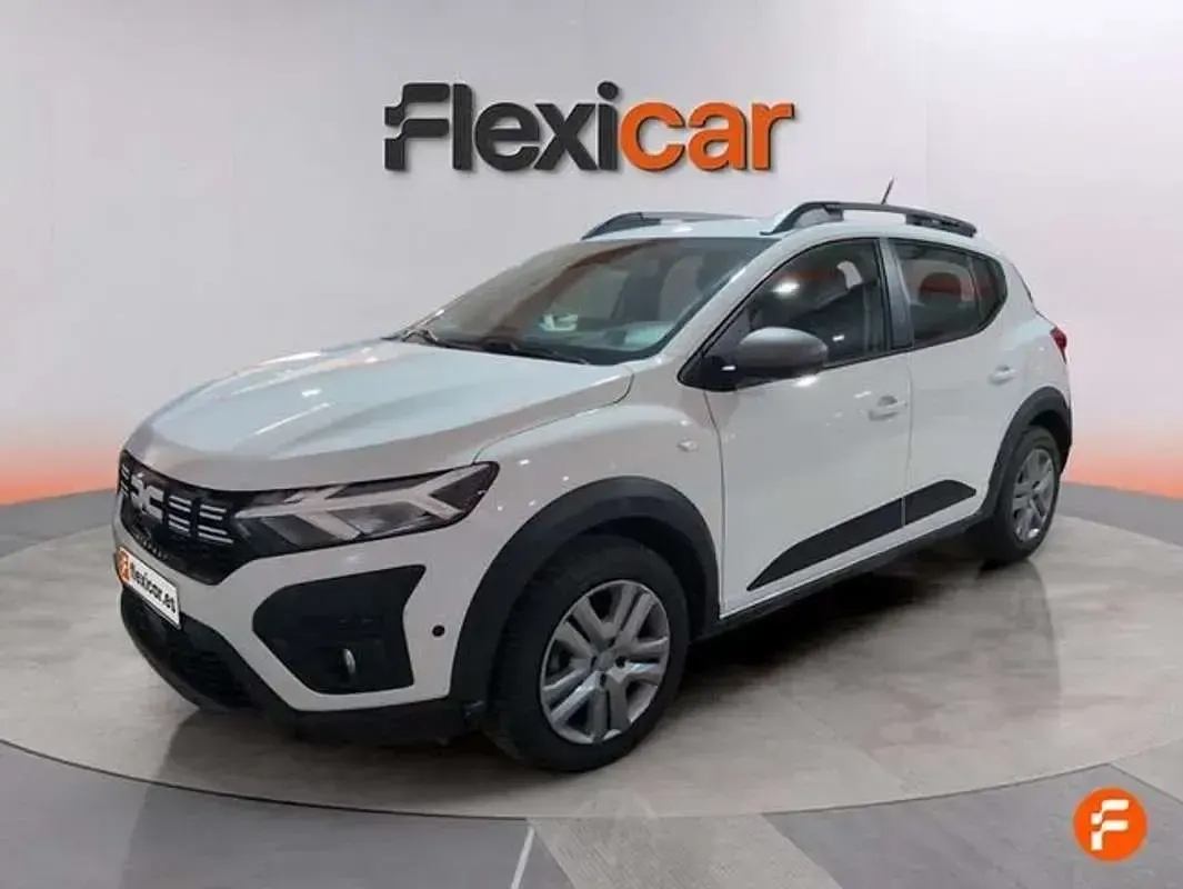 Usado Dacia Sandero Essentiel 91 CV (66 kW) 2023 Blanco Utilitario