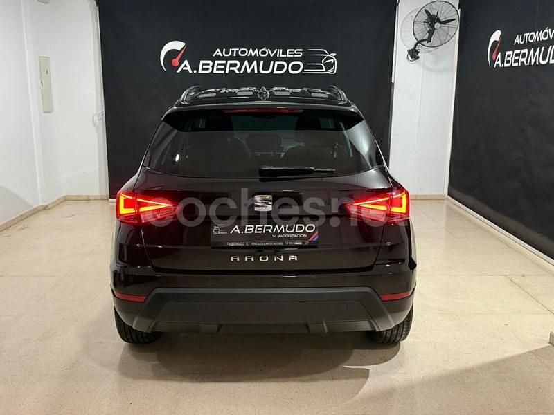 Usado Seat Arona Ecomotive 115 CV (84 kW) 2019 Negro SUV