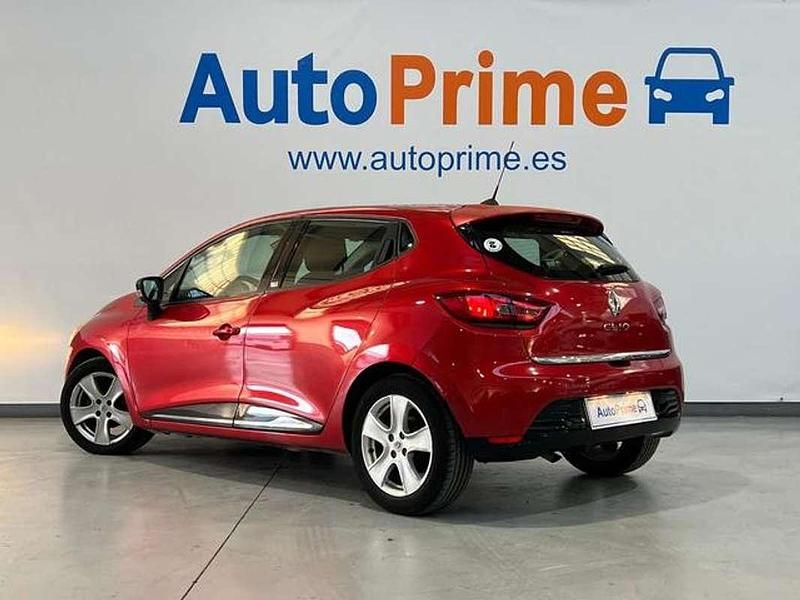 Usado Renault Clio IV Expression 90 CV (66 kW) 2012 Granate Berlina