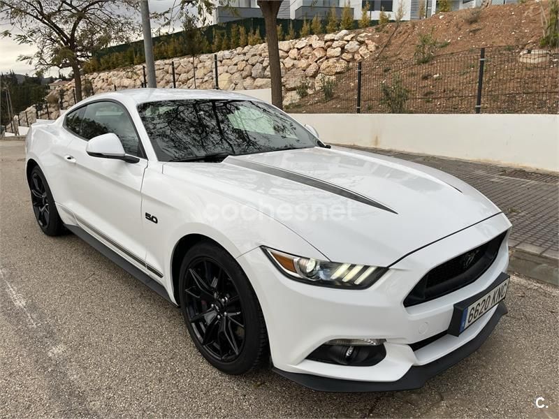 Usado Ford Mustang GT 450 CV (330 kW) 2019 Blanco Coupe