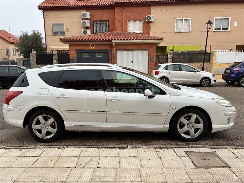Usado Peugeot 407 Sport 136 CV (100 kW) 2008 Blanco Familiar