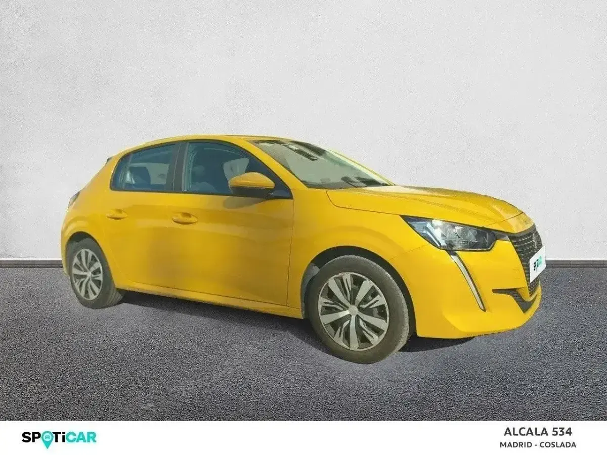 Usado Peugeot 208 Active 75 CV (55 kW) 2020 Amarillo Utilitario