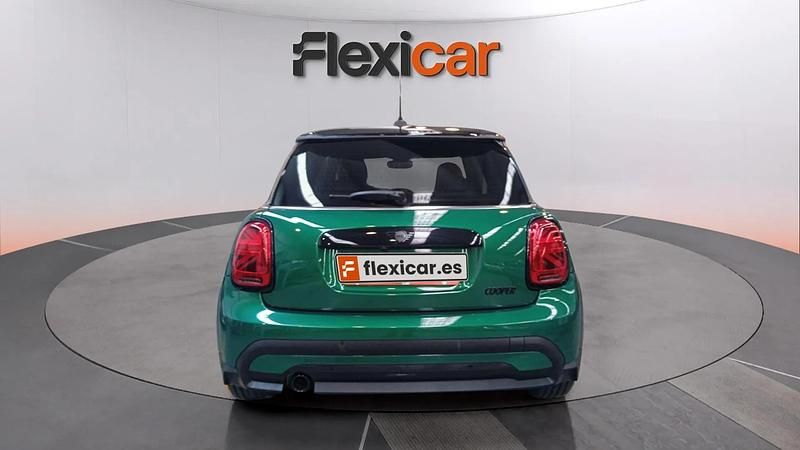 Usado Mini Cooper 136 CV (100 kW) 2022 Verde Utilitario