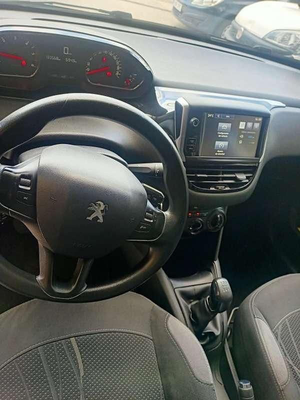 Usado Peugeot 208 Style 68 CV (50 kW) 2014 Utilitario