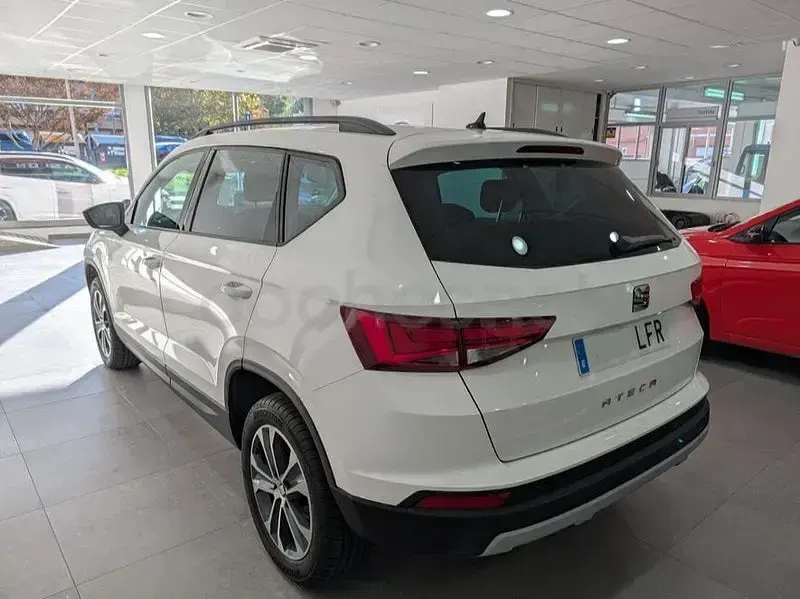 Usado Seat Ateca Style 110 CV (80 kW) 2020 Blanco SUV