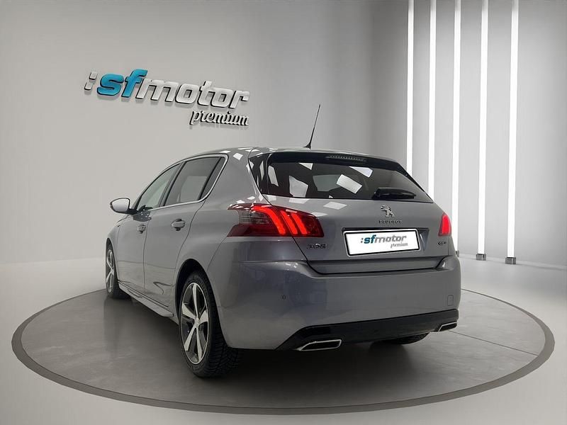 Usado Peugeot 308 GT 130 CV (95 kW) 2020 Gris metalizado Berlina