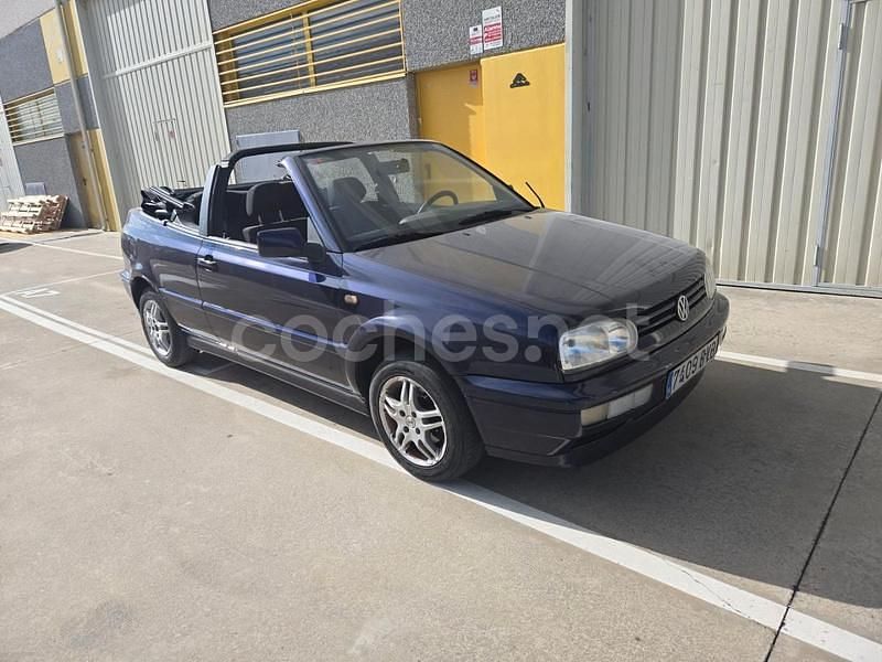 Azul Usado 2001 VW Golf IV Highline Berlina | 4500 € (Caro) - Imagen 1/4