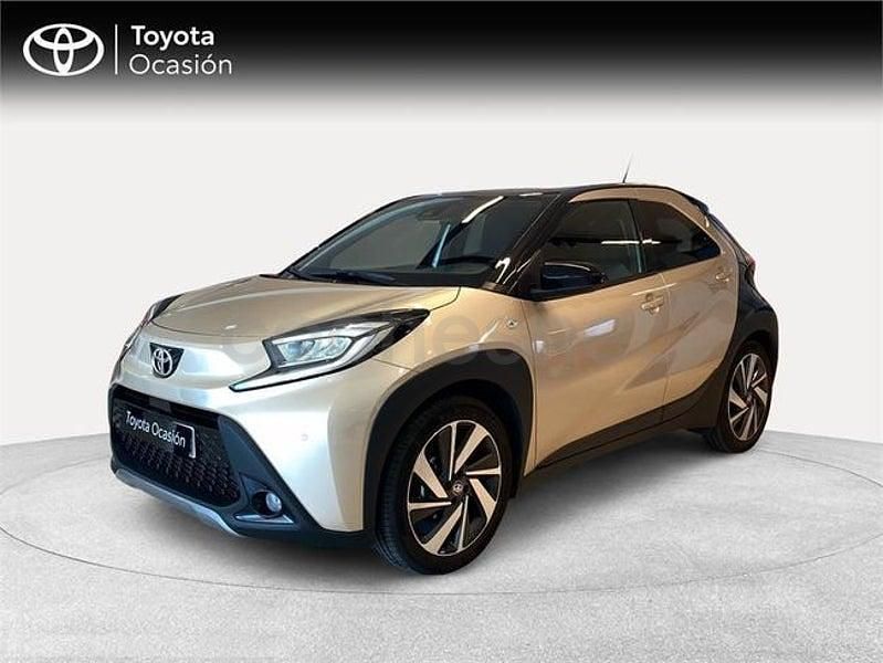 Usado Toyota Aygo X 72 CV (52 kW) 2024 Beige SUV