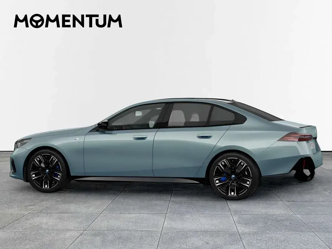 Nuevo BMW i5 442 kW (601 CV) 2026 Verde Berlina