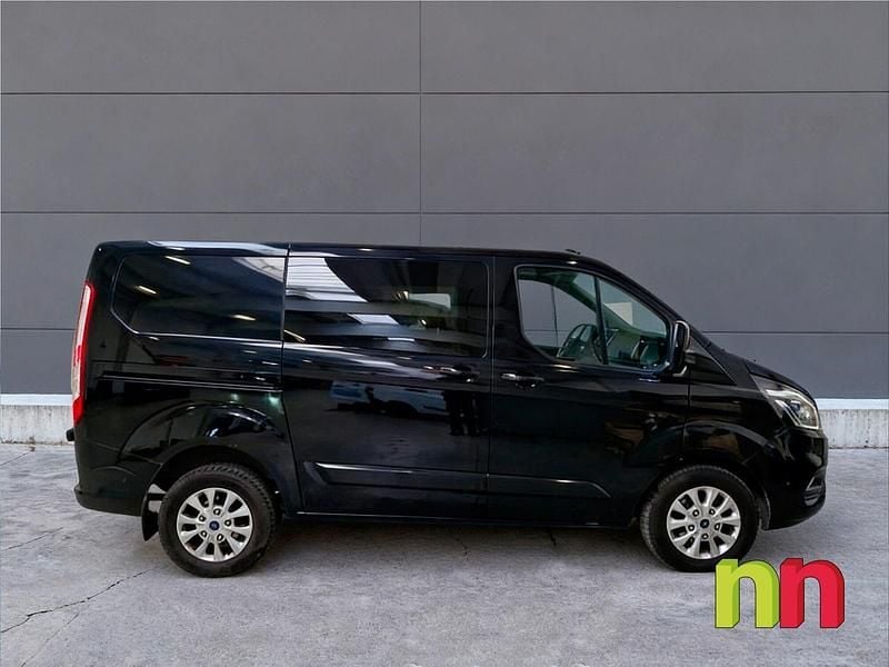 Usado Ford Transit Custom 170 CV (125 kW) 2021 Negro Familiar
