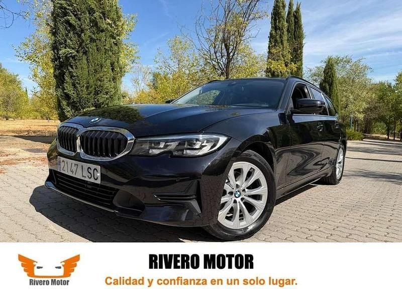Usado BMW 320e 190 CV (139 kW) 2021 Negro Familiar