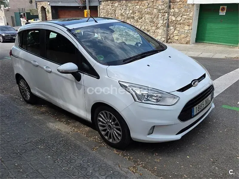 Usado Ford B-MAX Titanium 100 CV (73 kW) 2013 Blanco Monovolumen