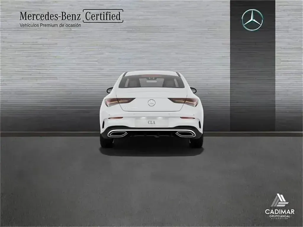Usado Mercedes CLA200 150 CV (110 kW) 2025 Blanco polar Berlina
