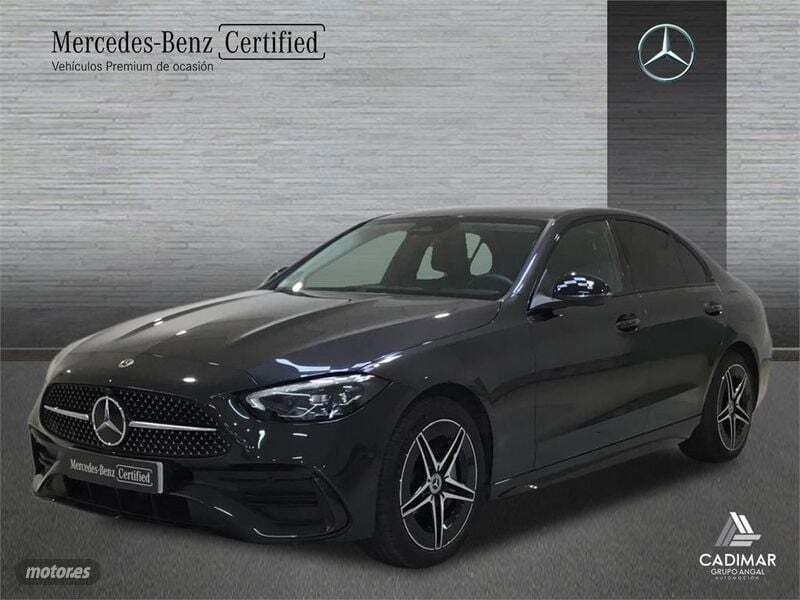Gris Usado 2024 Mercedes C300e AMG line Berlina | 48.900 € (Super precio) - Imagen 1/4