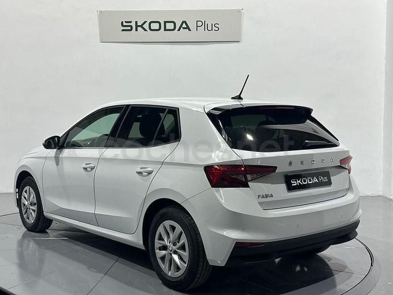 Usado Skoda Fabia Selection 115 CV (84 kW) 2024 Blanco Utilitario