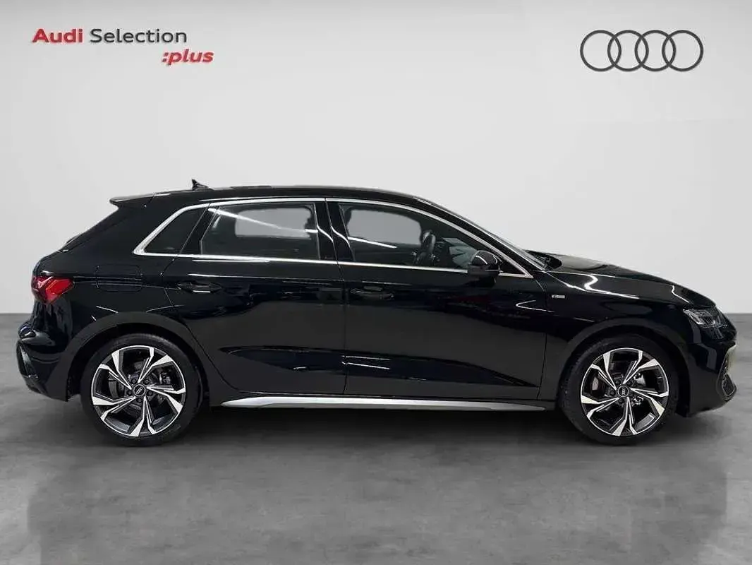 Usado Audi A3 Sportback S-Line 150 CV (110 kW) 2026 Negro Utilitario
