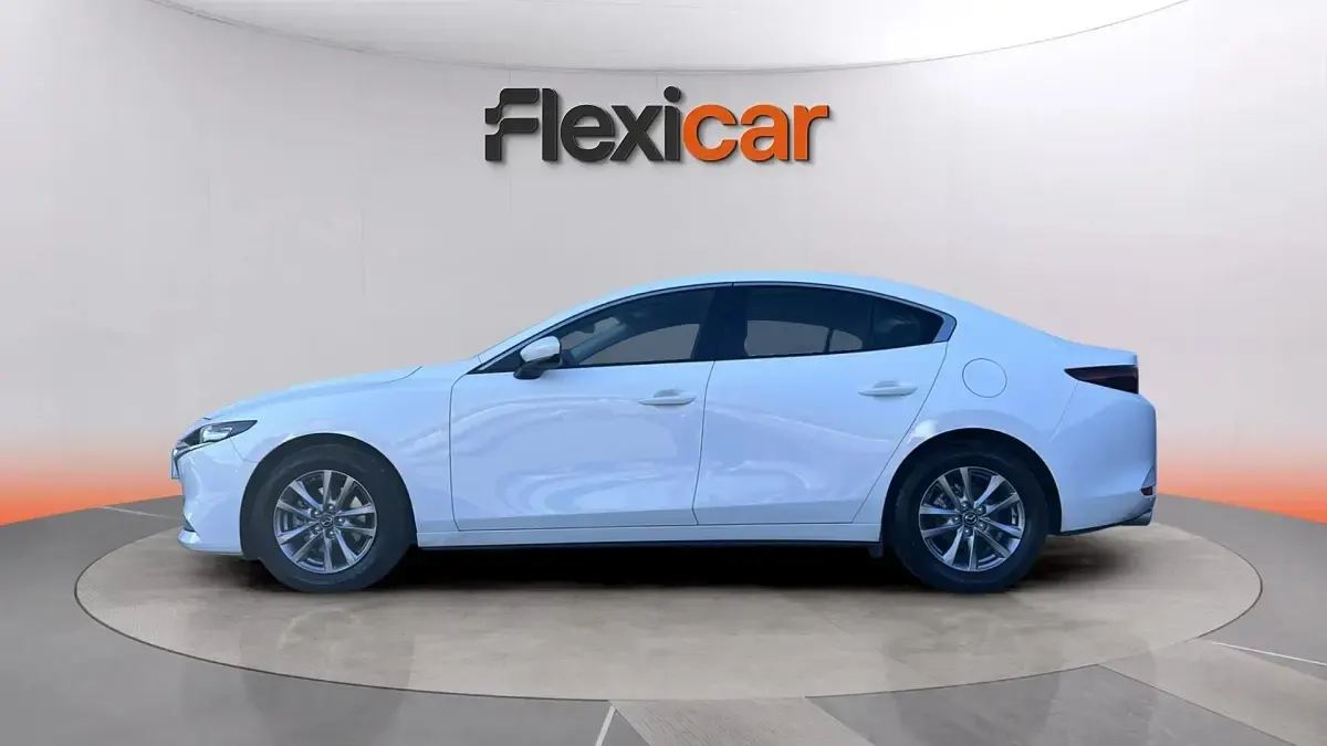 Usado Mazda 3 Prime-Line 140 CV (102 kW) 2025 Blanco Berlina