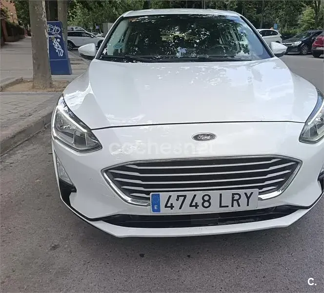 Usado Ford Focus Active X 120 CV (88 kW) 2021 Blanco Berlina