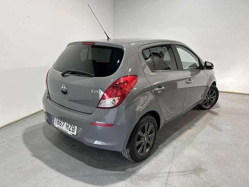 Usado Hyundai i20 GO! 85 CV (62 kW) 2014 Gris Utilitario