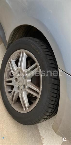 Usado Mercedes A160 Classic 82 CV (60 kW) 2005 Gris / plata Monovolumen