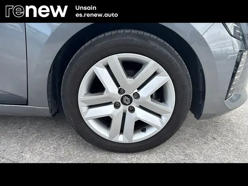 Usado Renault Clio V Evolution 90 CV (66 kW) 2024 Gris Berlina