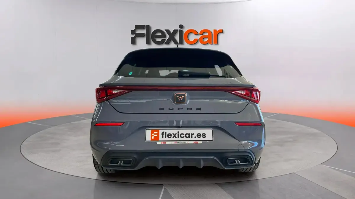 Usado Cupra Leon 150 CV (110 kW) 2023 Gris Berlina