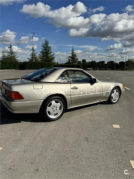 Usado Mercedes SL320 231 CV (169 kW) 1995 Beige Descapotable
