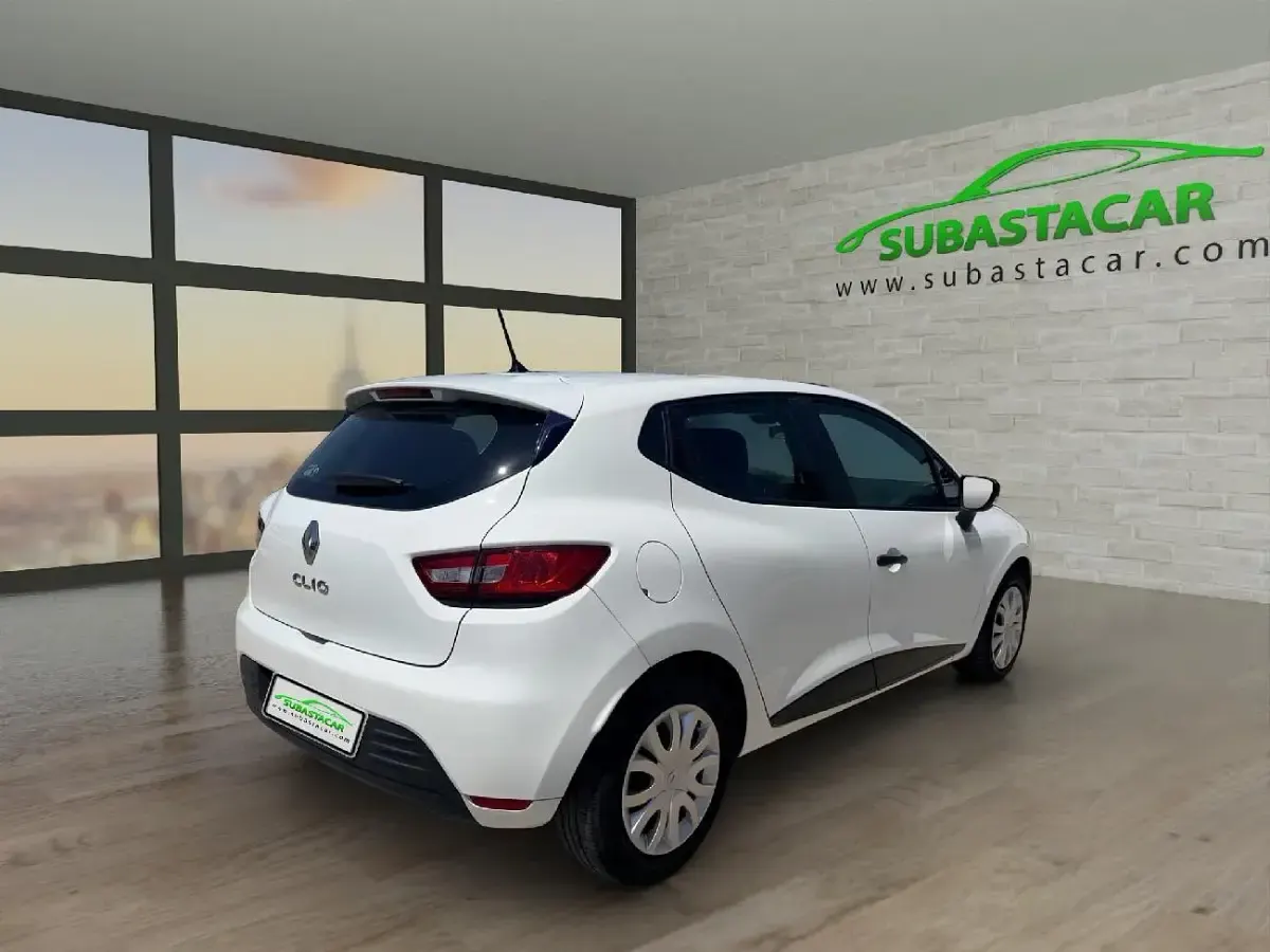 Usado Renault Clio Business 75 CV (55 kW) 2019 Blanco