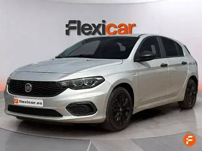 Usado Fiat Tipo Pop 95 CV (69 kW) 2019 Gris Familiar