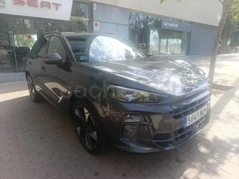 Usado Cupra Terramar 150 CV (110 kW) 2025 Gris / plata SUV