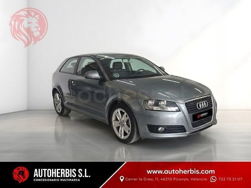 Usado Audi A3 Attraction 140 HP (102 kW) 2012 Azul Citadino