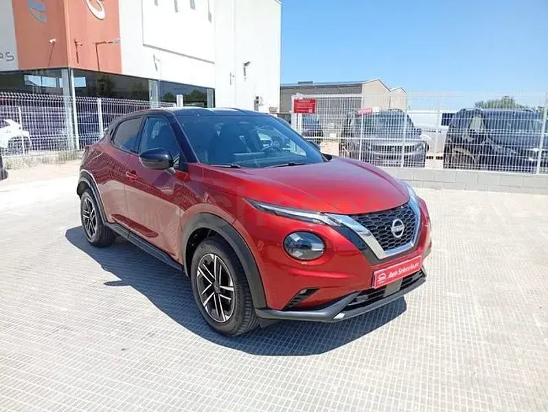 Usado Nissan Juke N-Connecta 114 CV (83 kW) 2025 Granate SUV