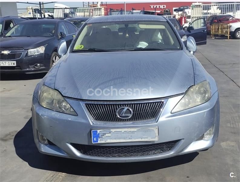 Usado Lexus IS220d 177 CV (130 kW) 2008 Gris / plata Berlina