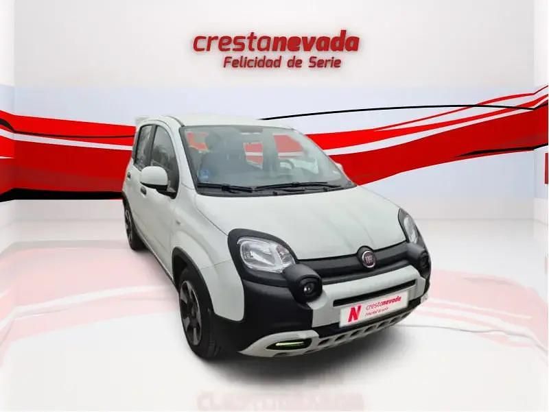 Usado Fiat Panda Cross Cross 71 CV (52 kW) 2022 Blanco Utilitario